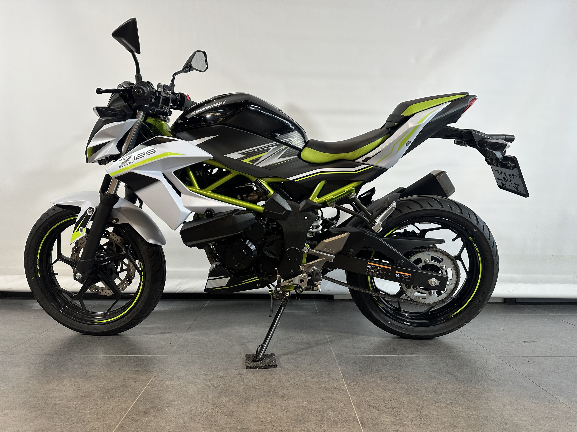 KAWASAKI - Z125