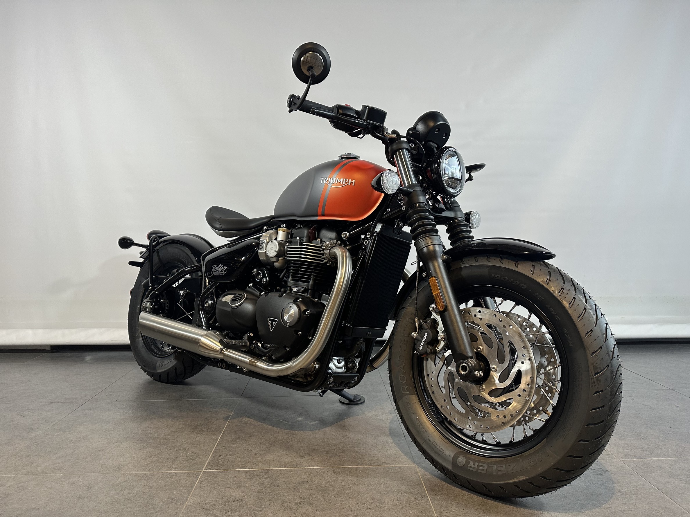 TRIUMPH - BONNEVILLE BOBBER