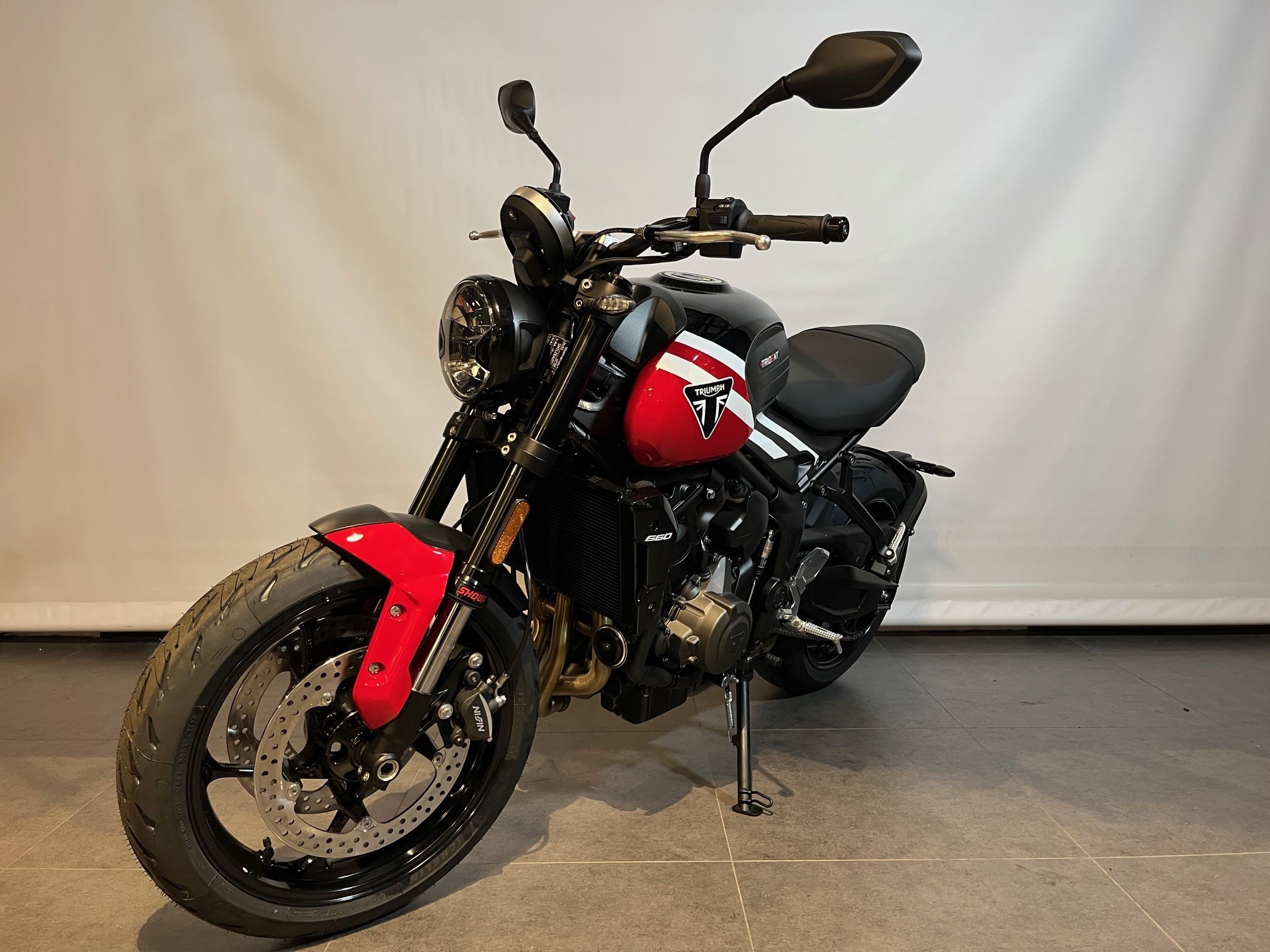TRIUMPH - TRIDENT 660