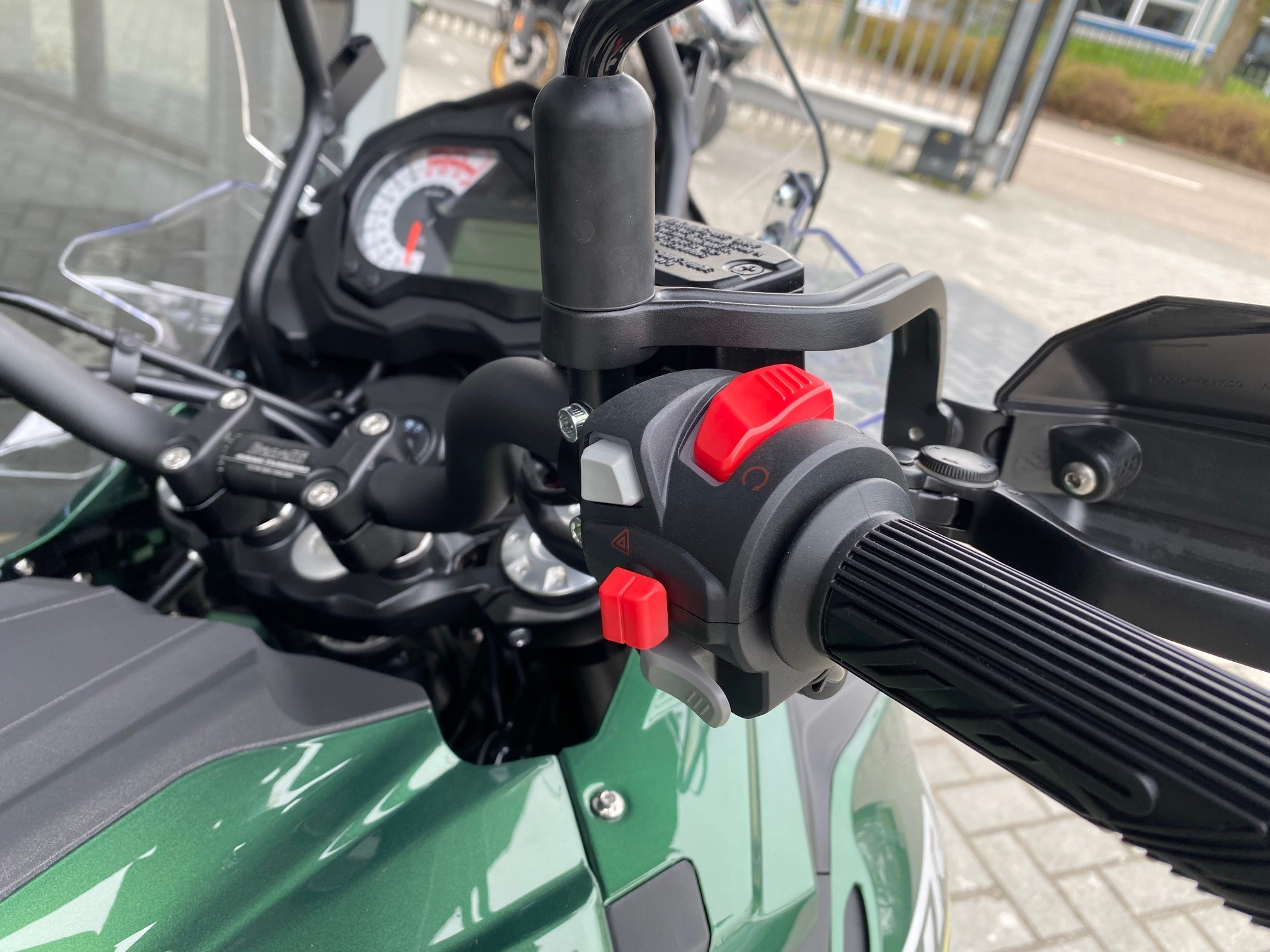 BENELLI - TRK 502