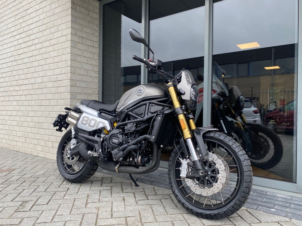 BENELLI - LEONCINO TRAIL 800