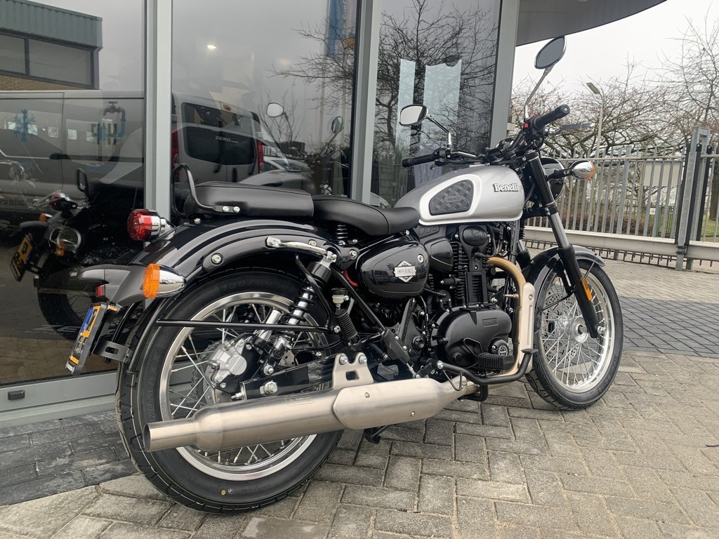 BENELLI - IMPERIALE 400
