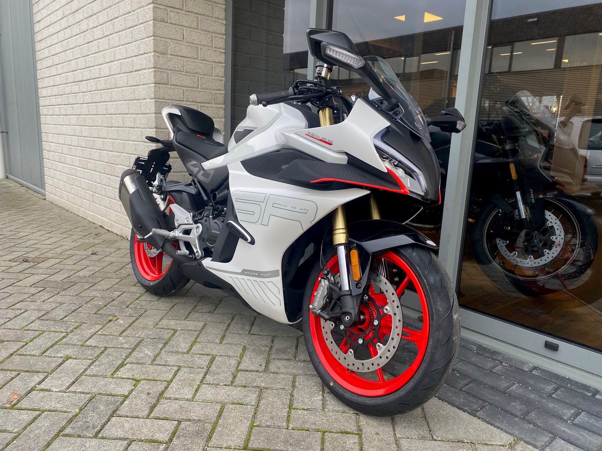 CFMOTO - 450SR