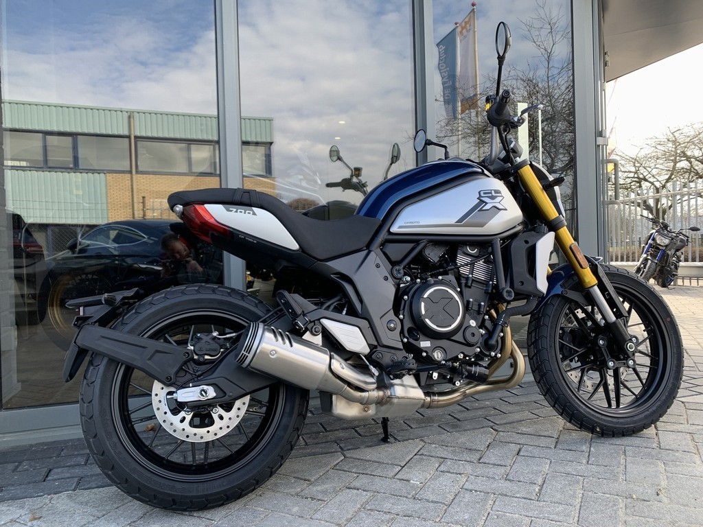 CFMOTO - 700 CL-X HERITAGE