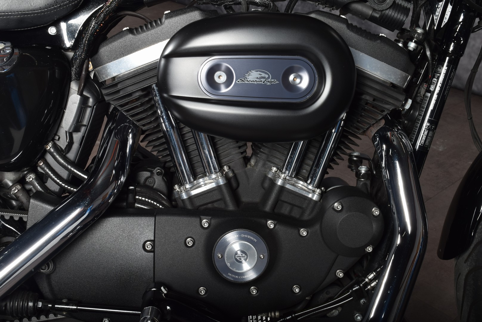 HARLEY-DAVIDSON - XL883R Sportster 883 R Vivid B