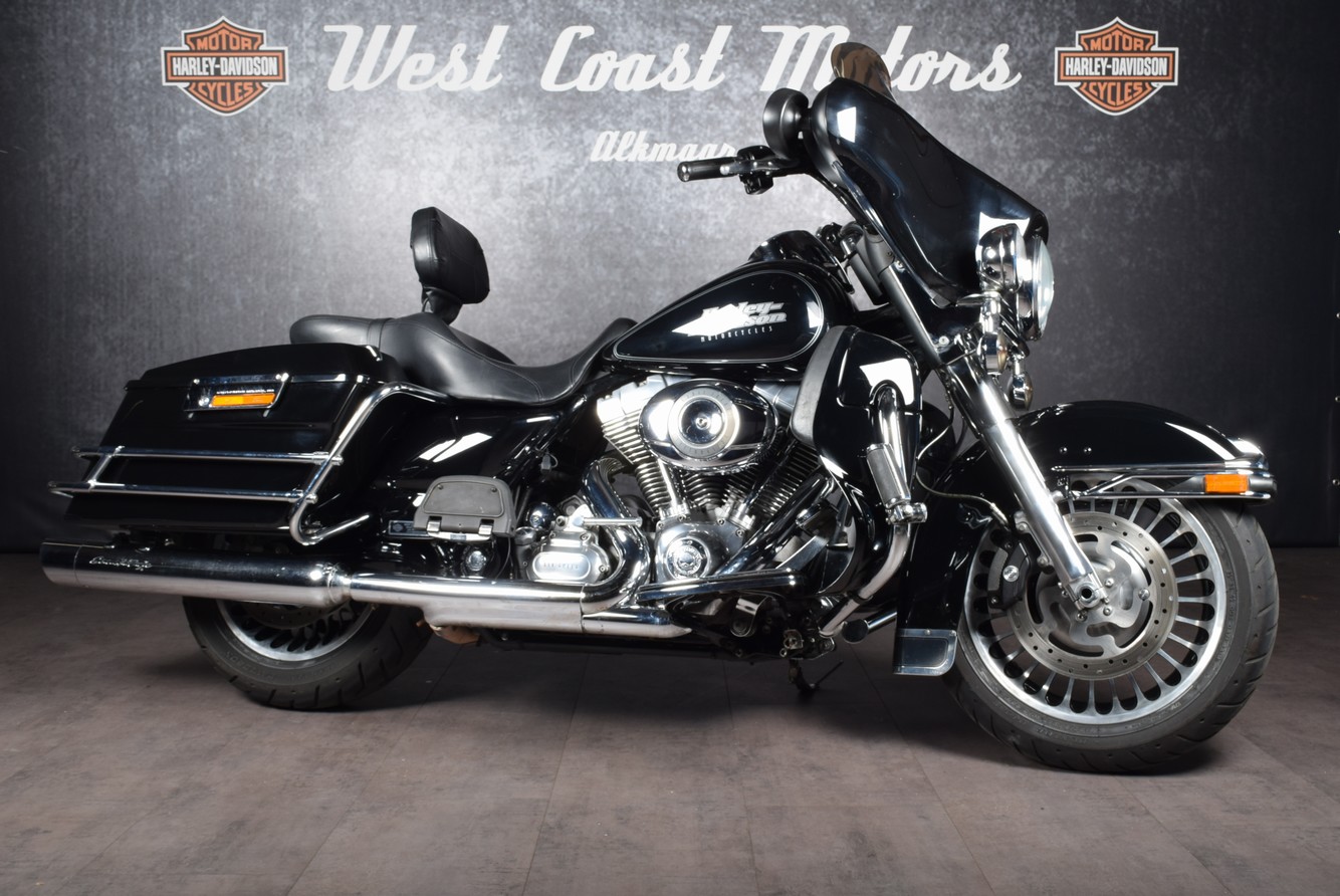 HARLEY-DAVIDSON - FLHT Electra Glide Standaard