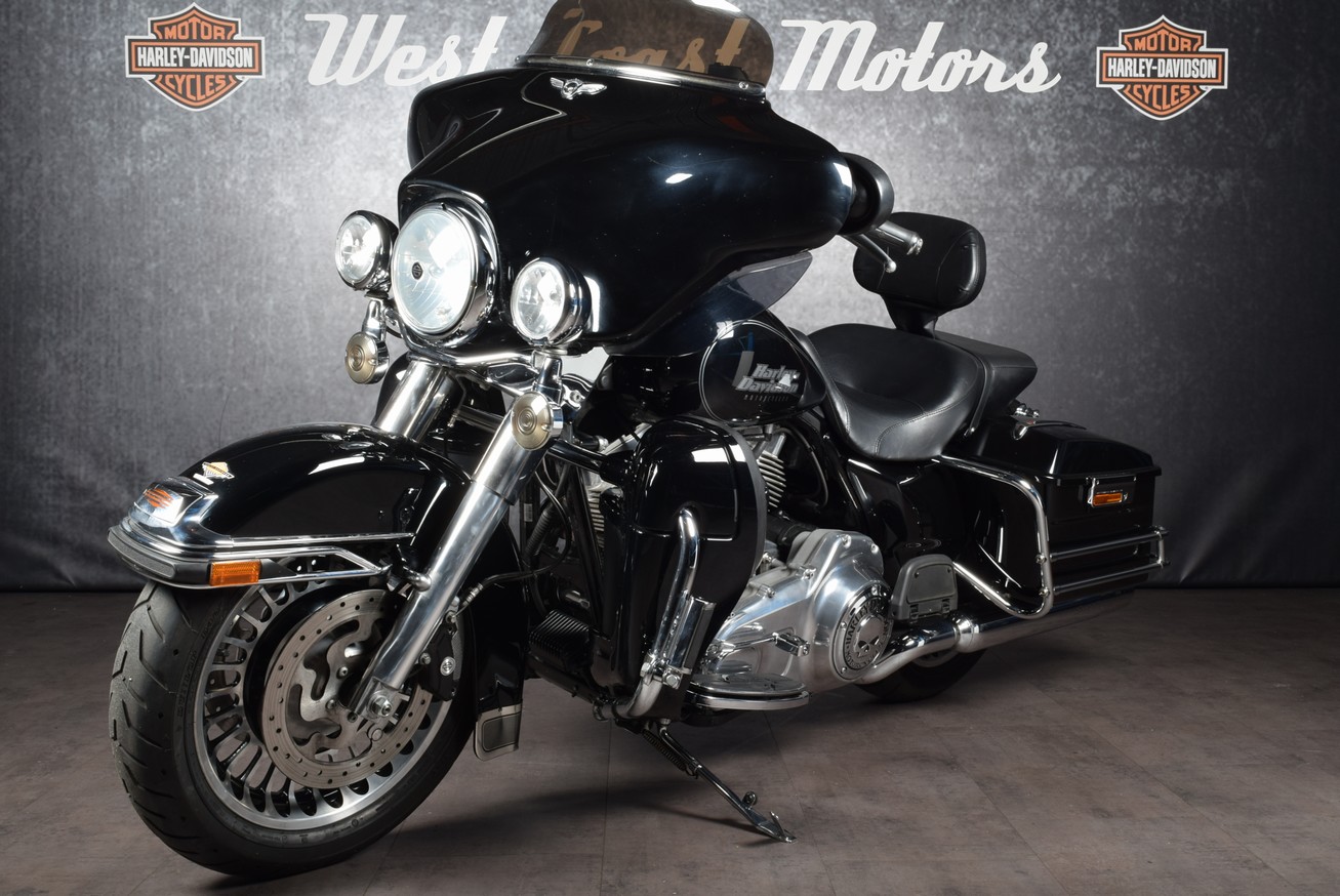 HARLEY-DAVIDSON - FLHT Electra Glide Standaard