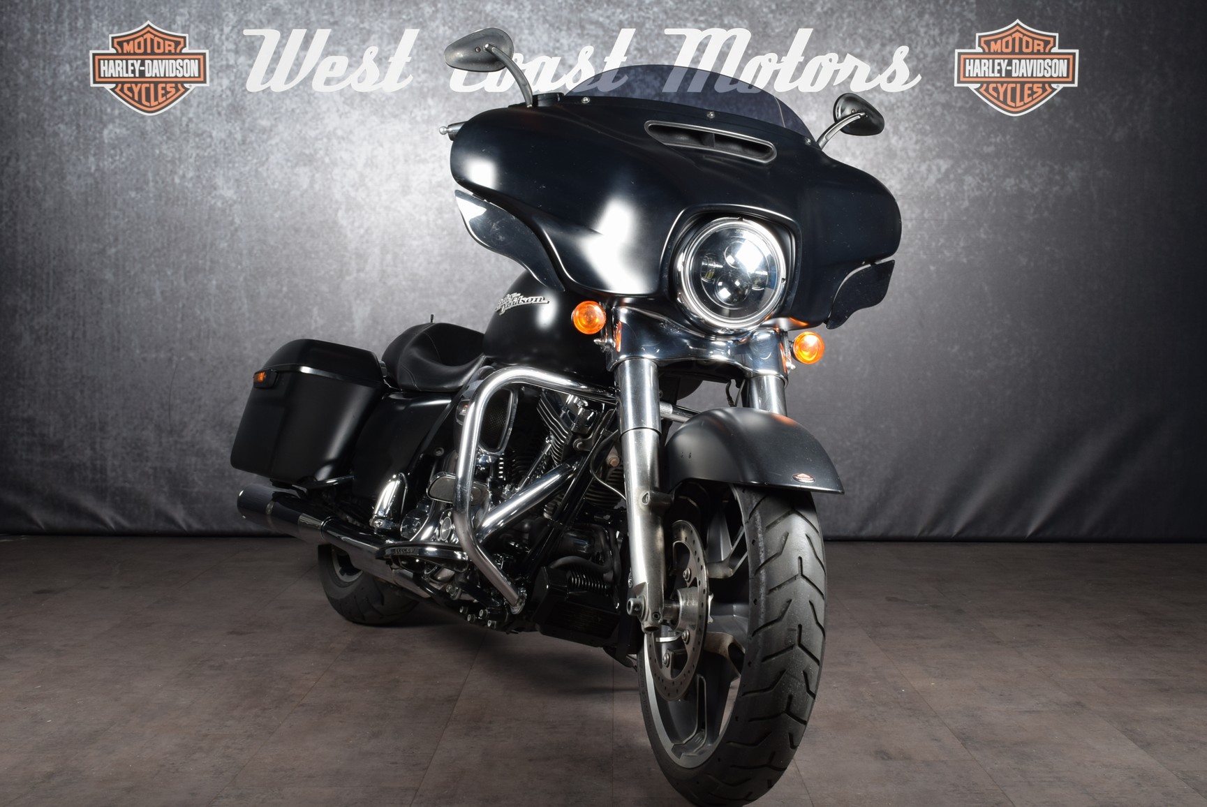 HARLEY-DAVIDSON - FLHX Street Glide