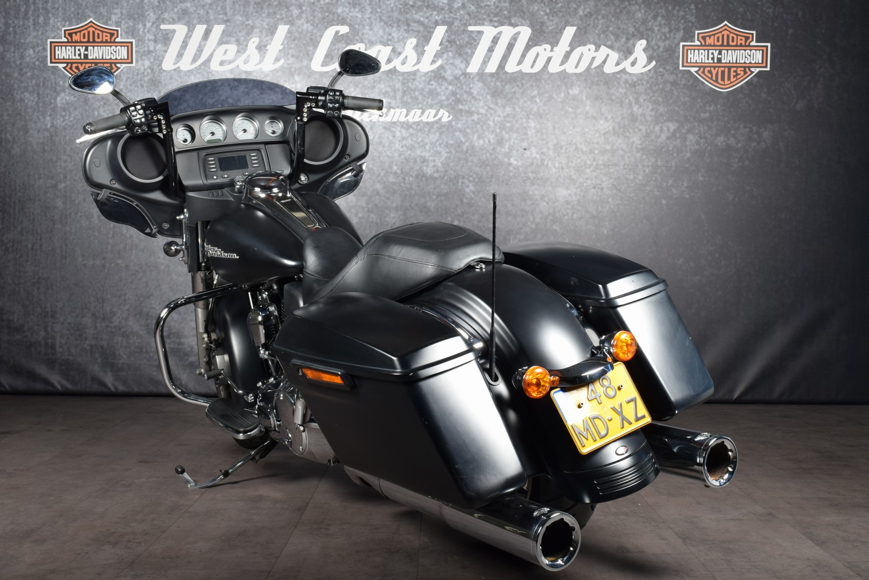 HARLEY-DAVIDSON - FLHX Street Glide