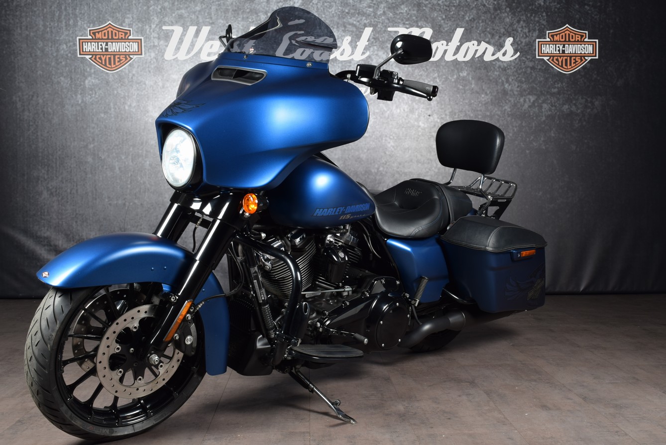 HARLEY-DAVIDSON - FLHXSANX Street Glide Special