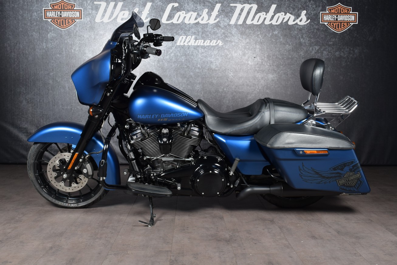 HARLEY-DAVIDSON - FLHXSANX Street Glide Special