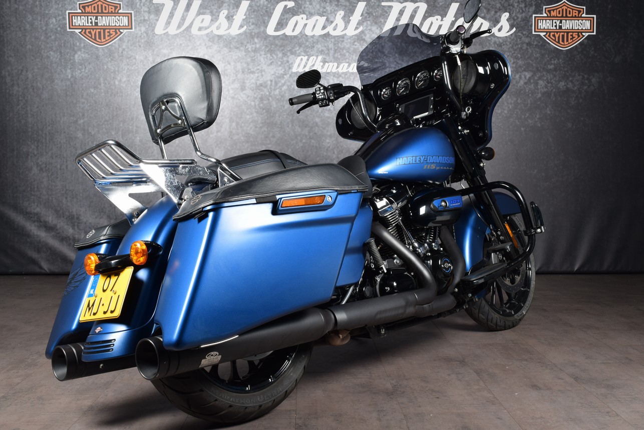 HARLEY-DAVIDSON - FLHXSANX Street Glide Special