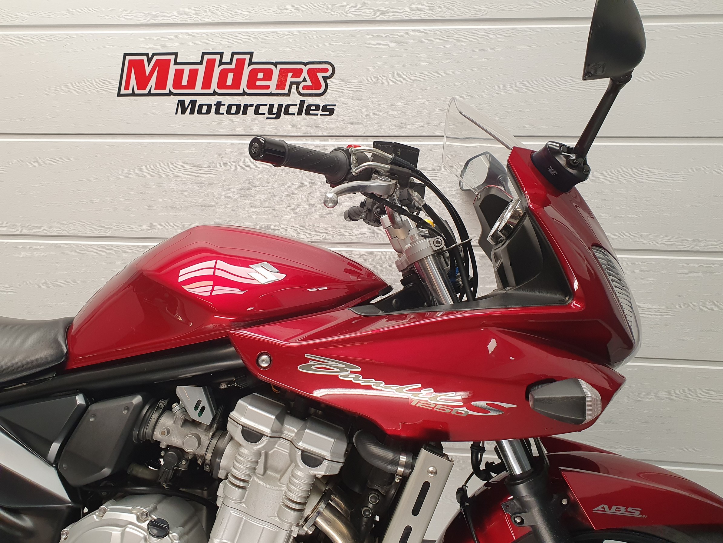 SUZUKI - GSF 1250 S Bandit SUZUKI GSF 1