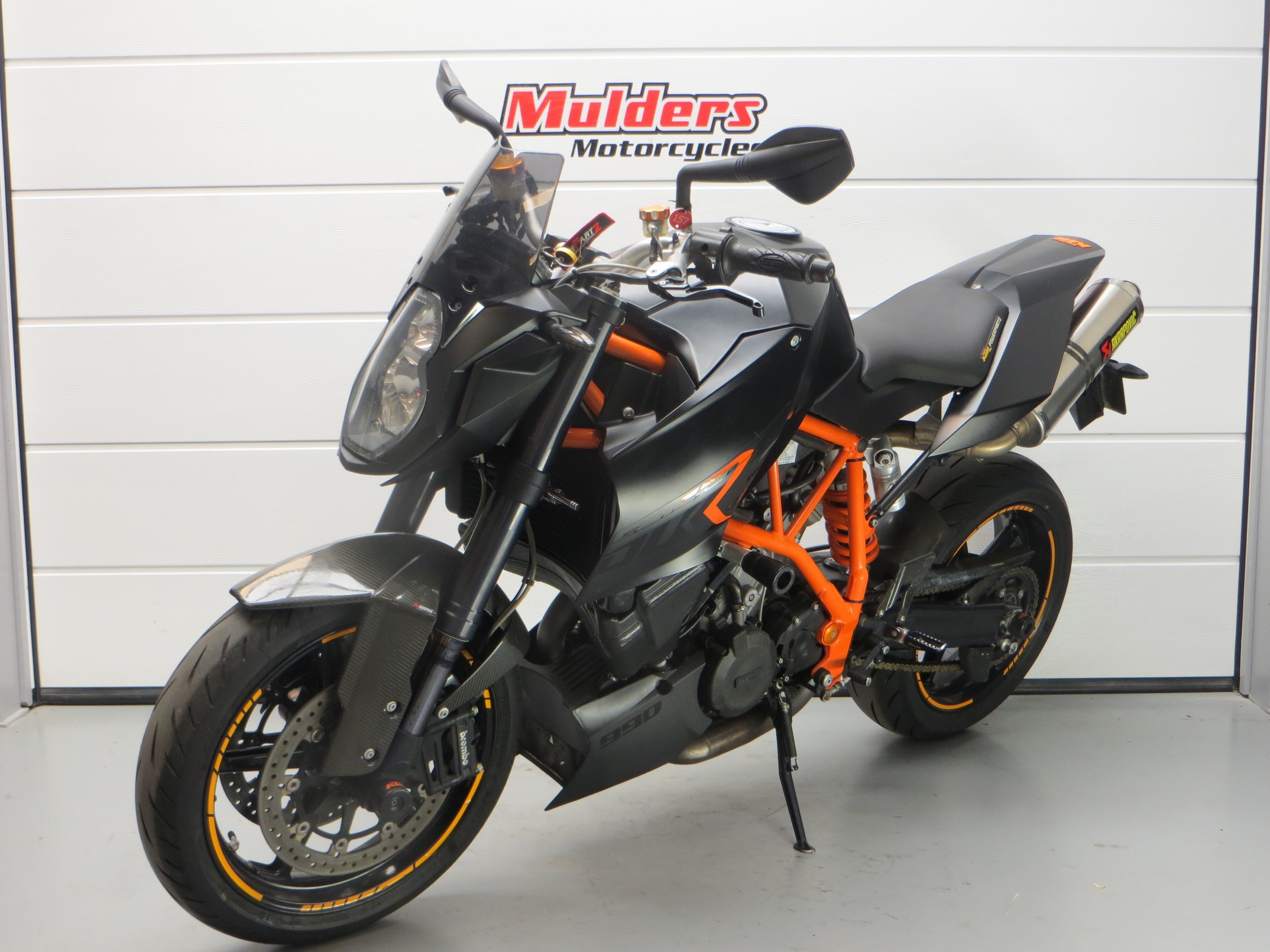 KTM - 990 SUPERDUKE R KTM 990 SUPER