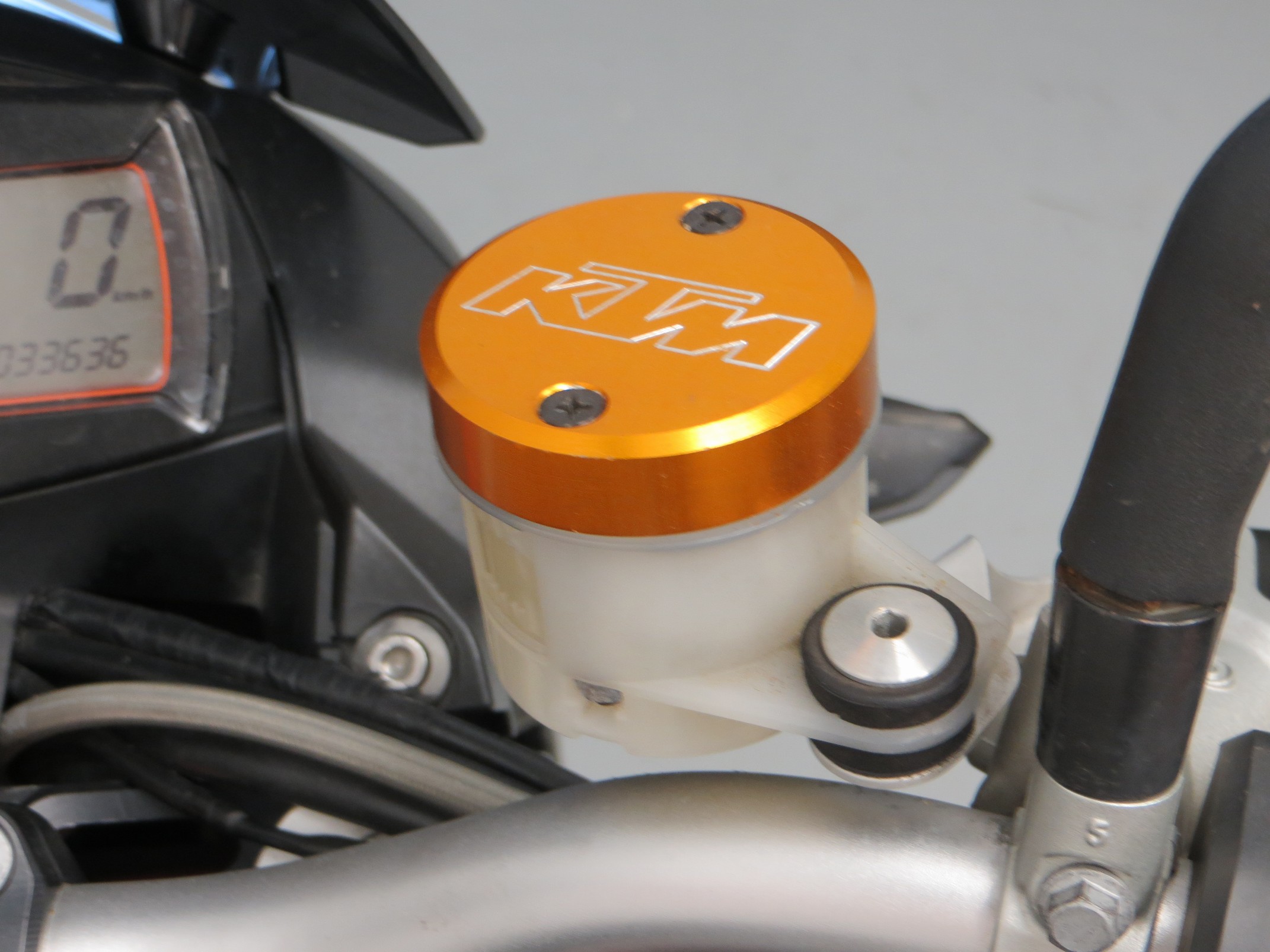 KTM - 990 SUPERDUKE R KTM 990 SUPER