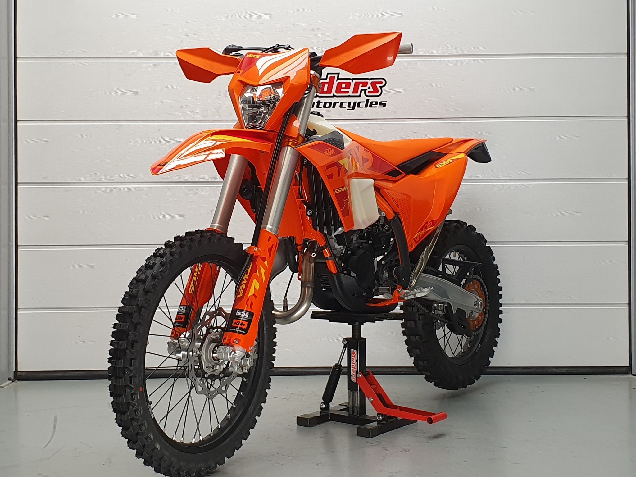 KTM - 300 EXC TBI SIX DAYS KTM 300 E