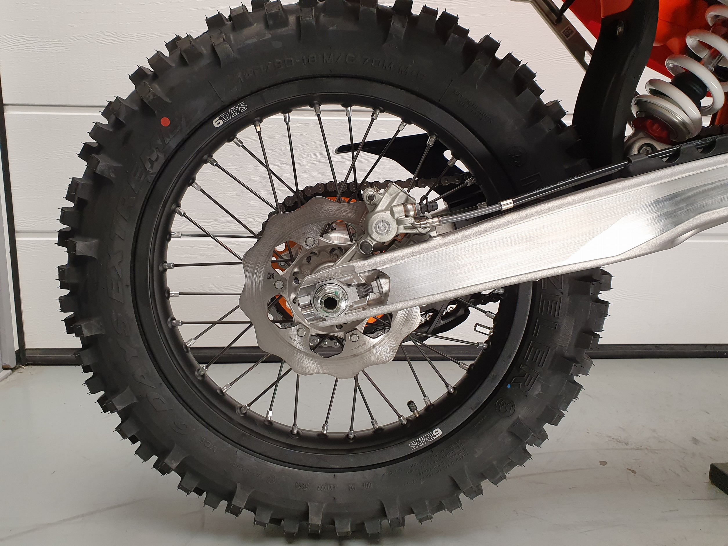 KTM - 300 EXC TBI SIX DAYS KTM 300 E