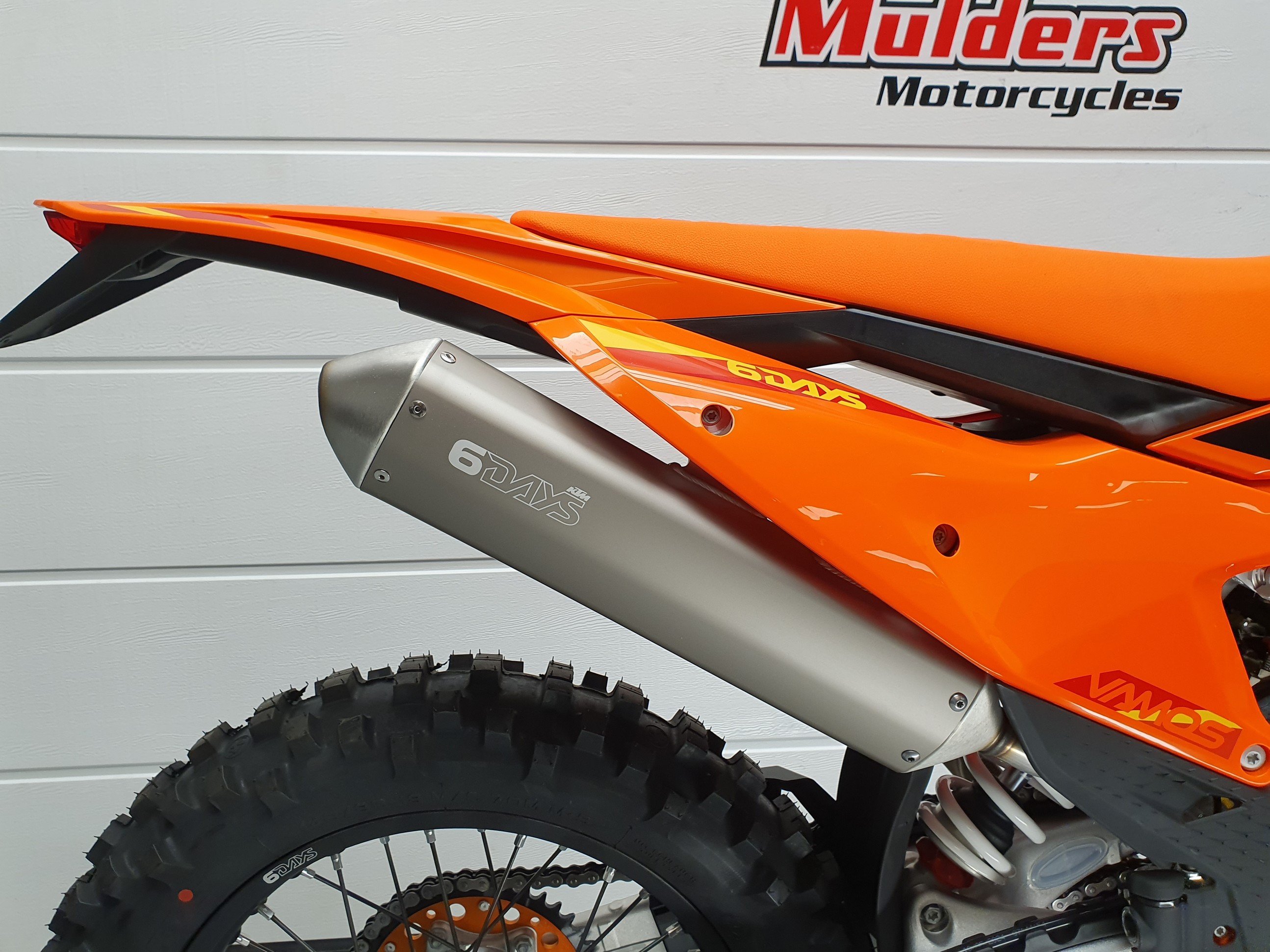 KTM - 300 EXC TBI SIX DAYS KTM 300 E
