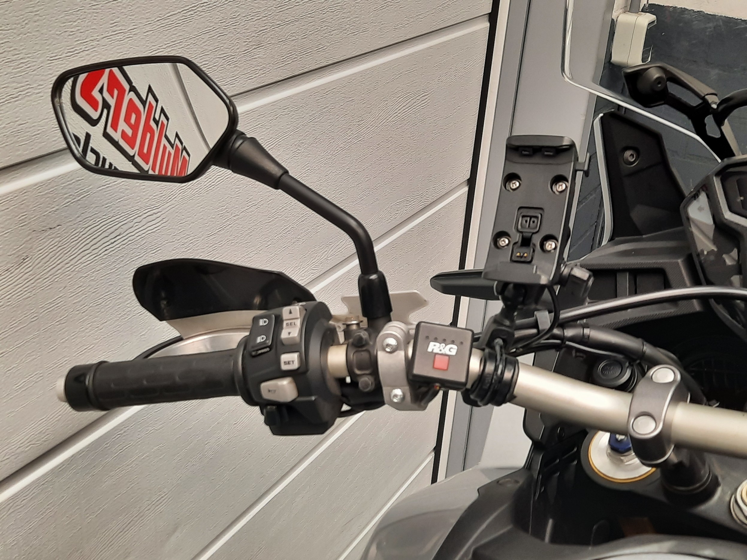 HONDA - CRF 1000 LA AFRICA TWIN HONDA