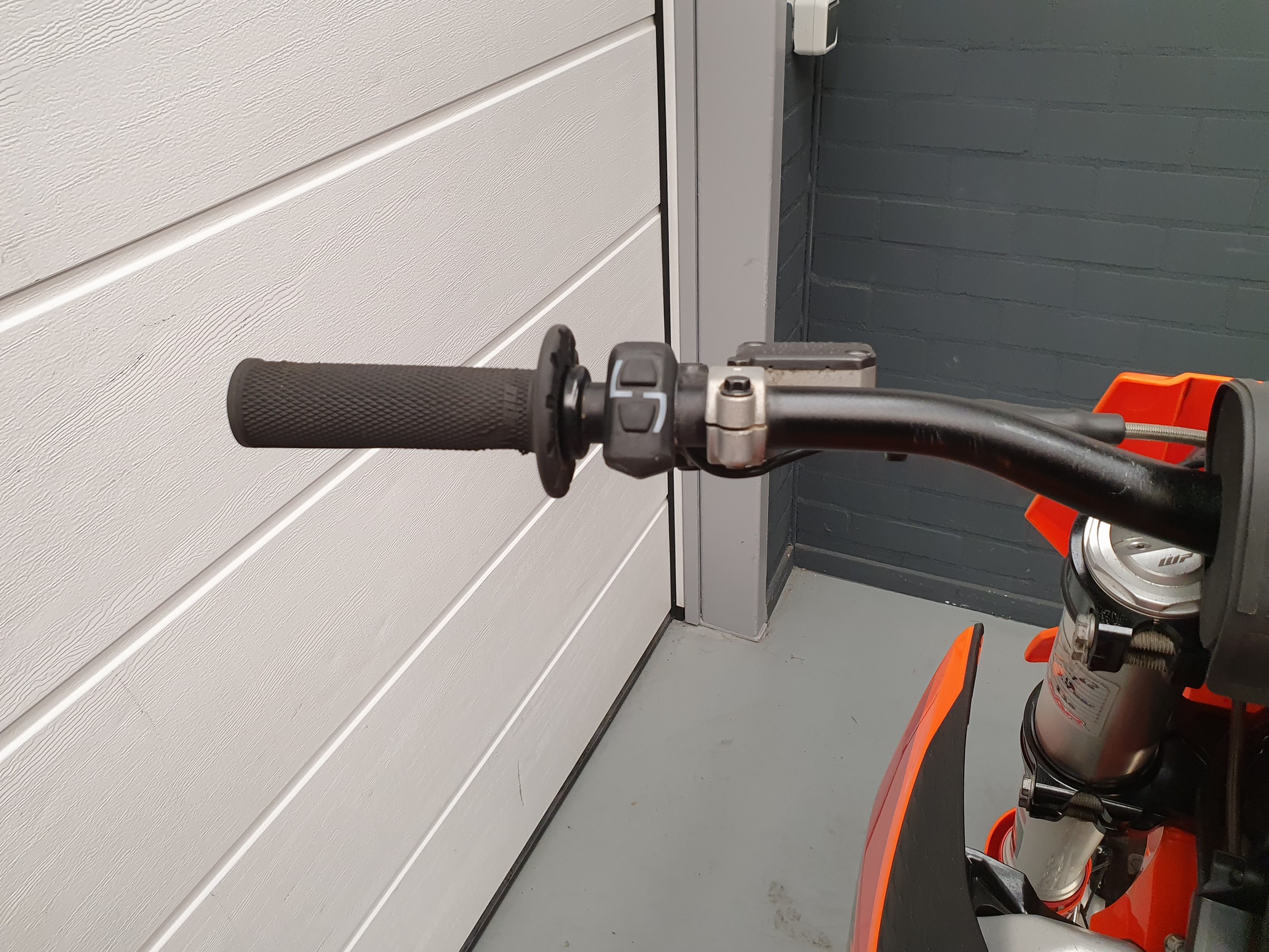 KTM - 125 SX EFI KTM 125 SX EFI