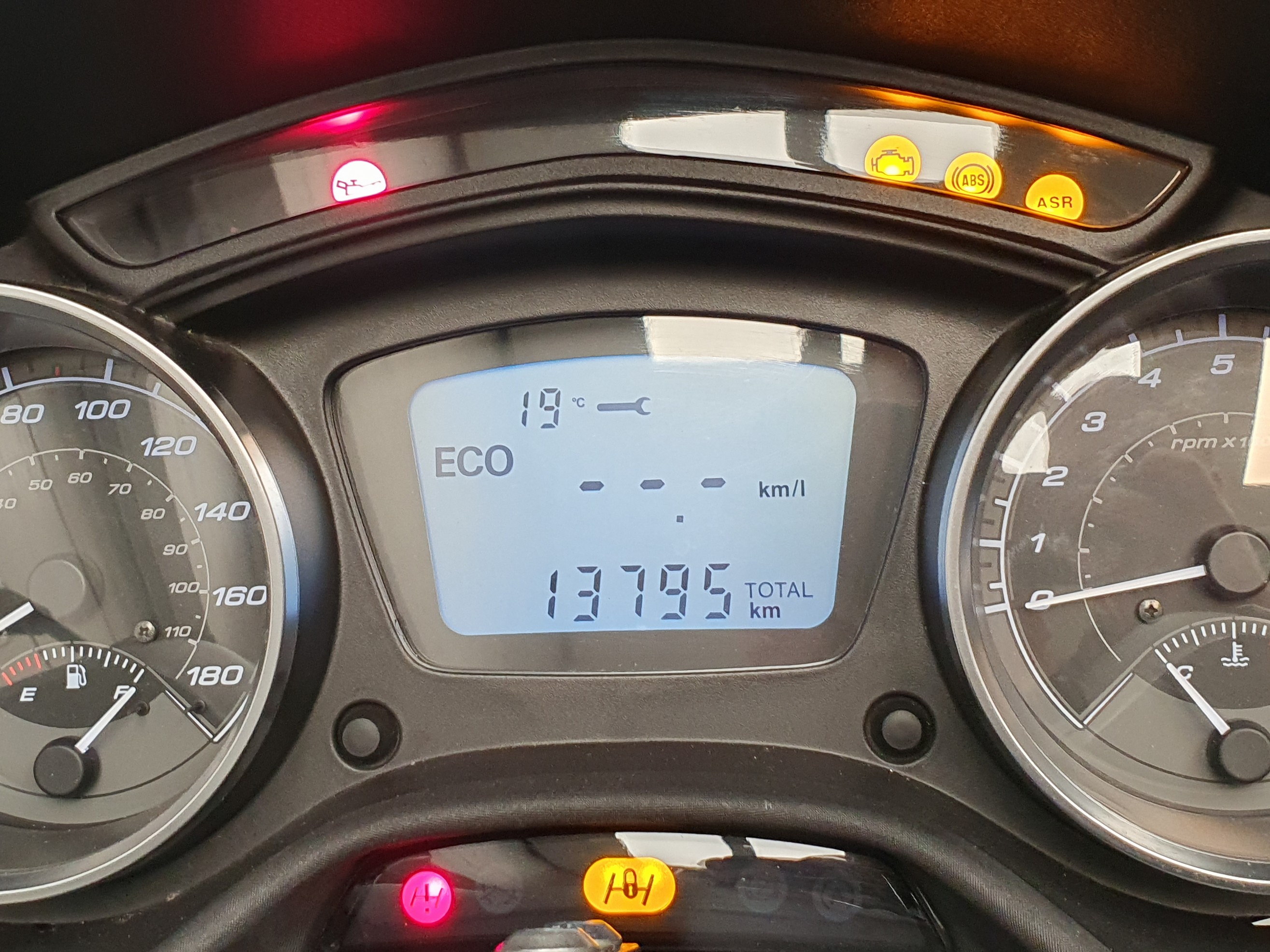 PIAGGIO - MP3 500 LT PIAGGIO MP3 500 LT