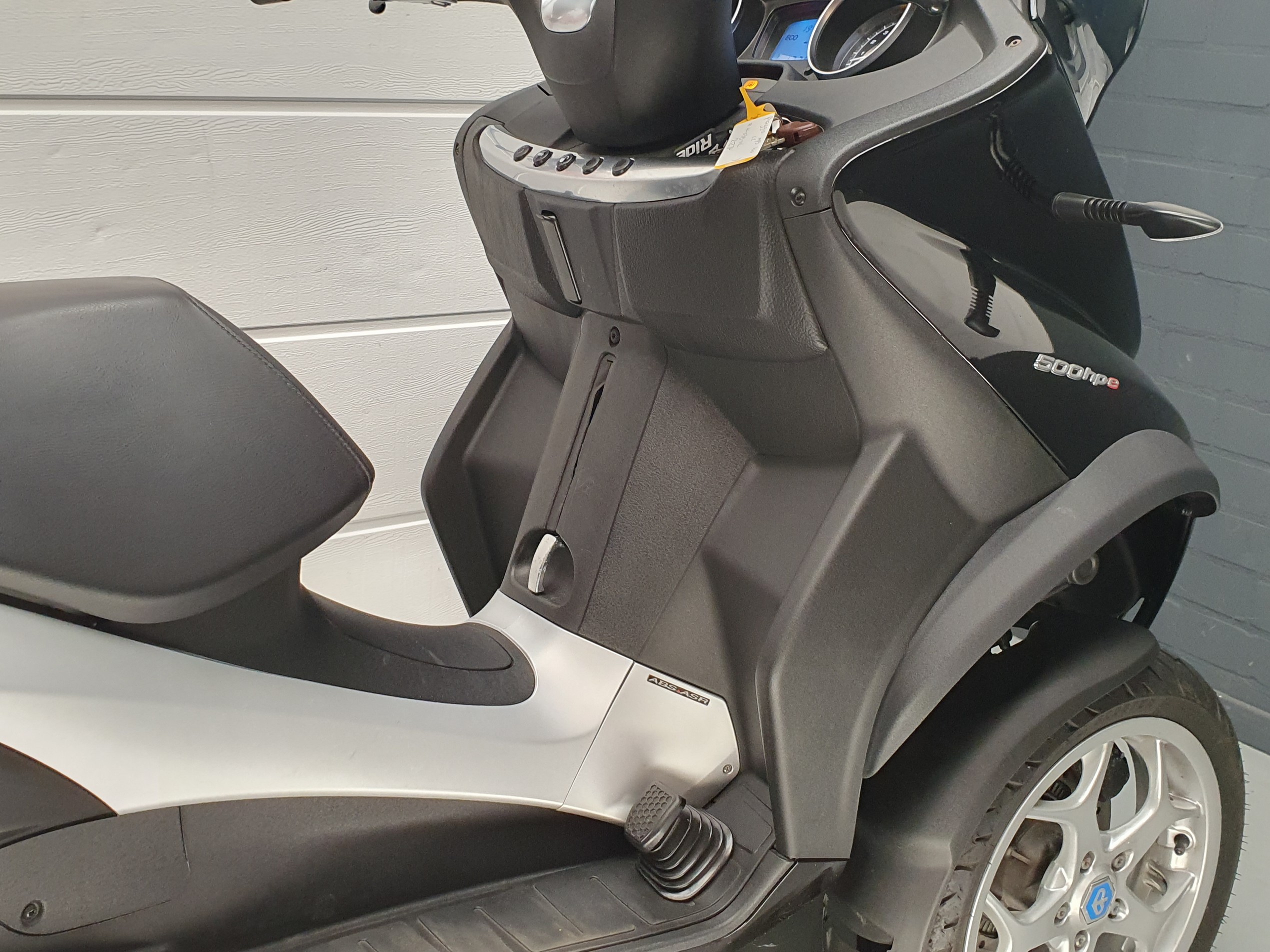 PIAGGIO - MP3 500 LT PIAGGIO MP3 500 LT