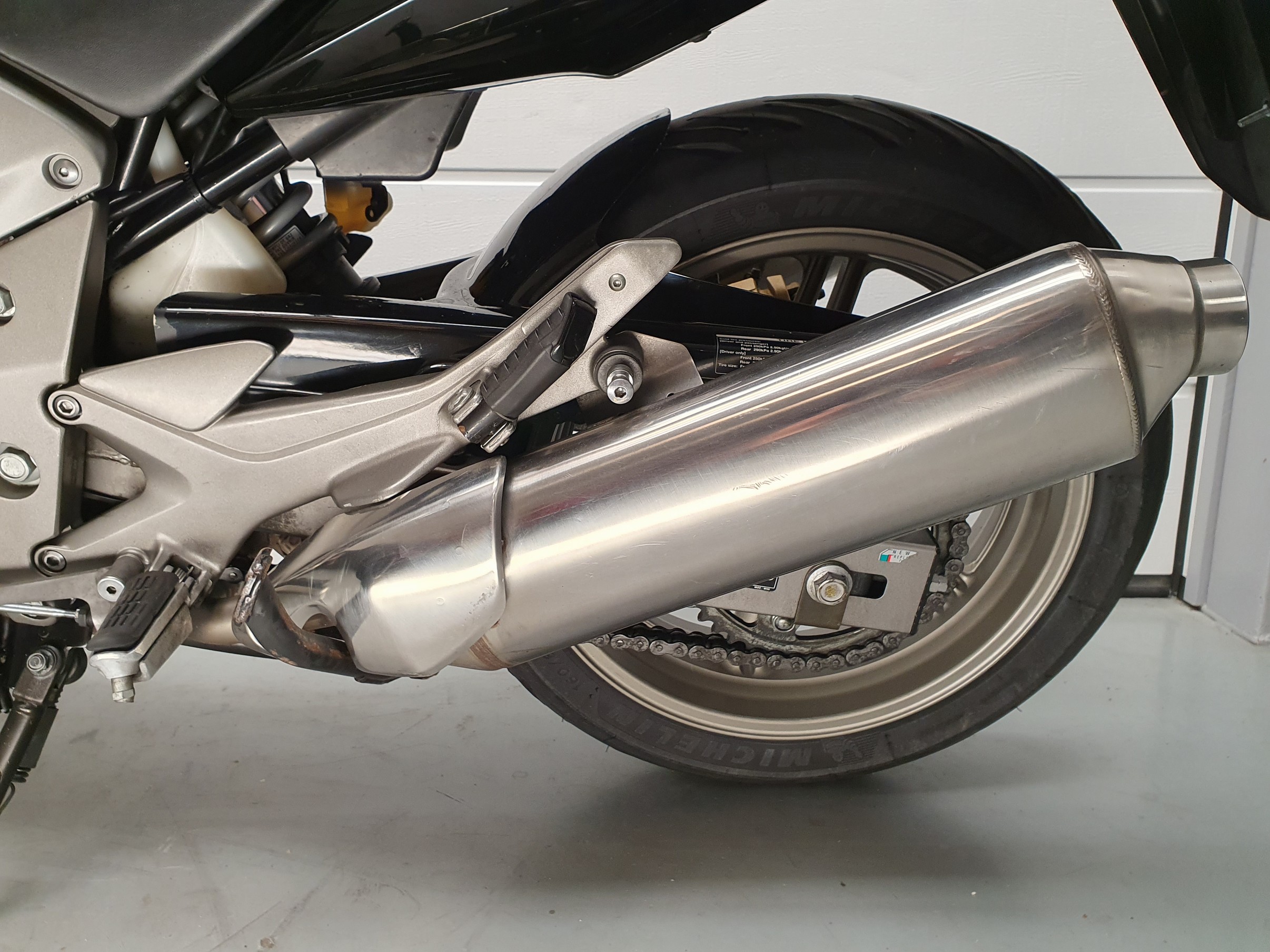 HONDA - CBF 1000 ABS HONDA CBF 1000 AB