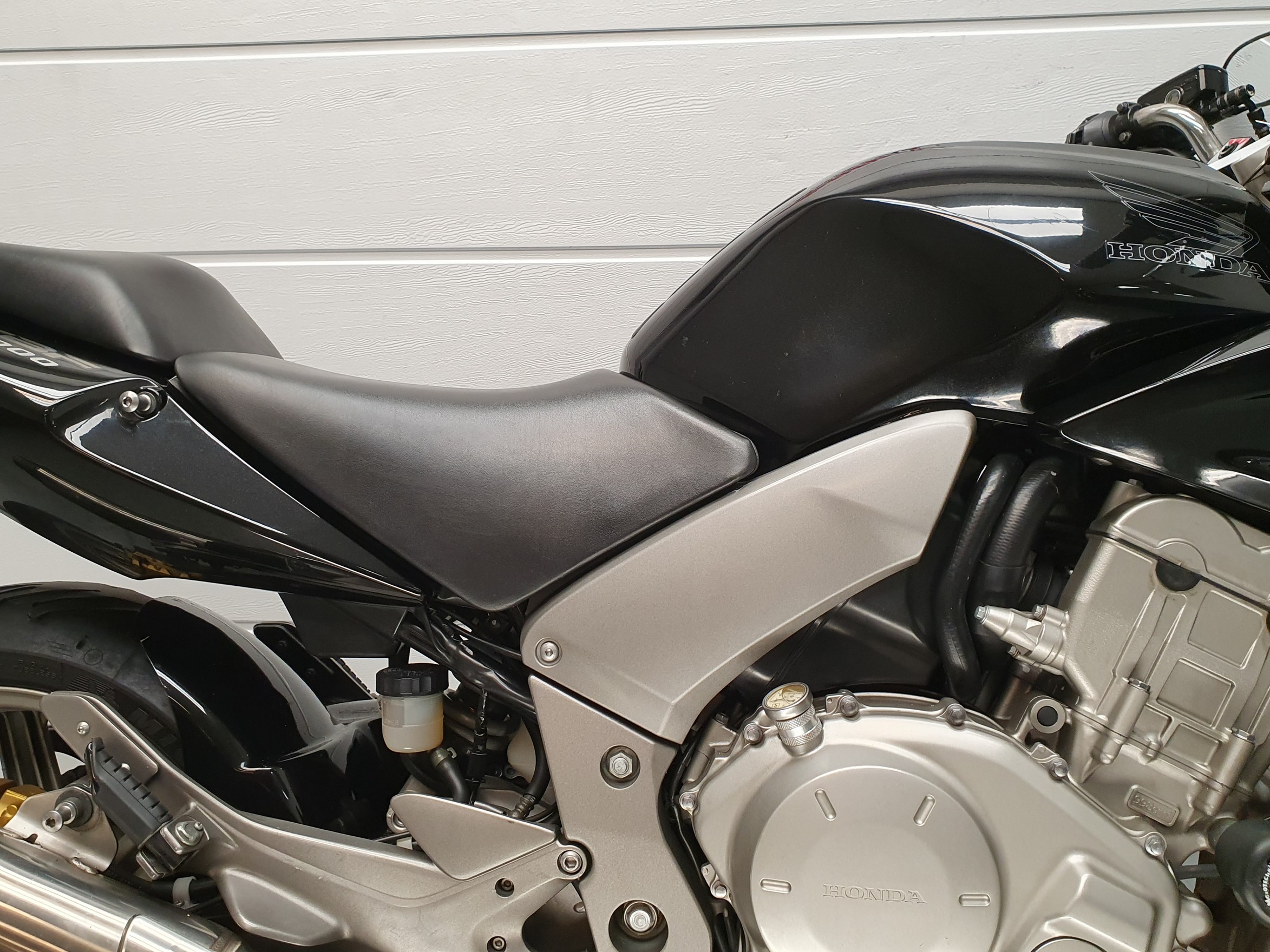 HONDA - CBF 1000 ABS HONDA CBF 1000 AB