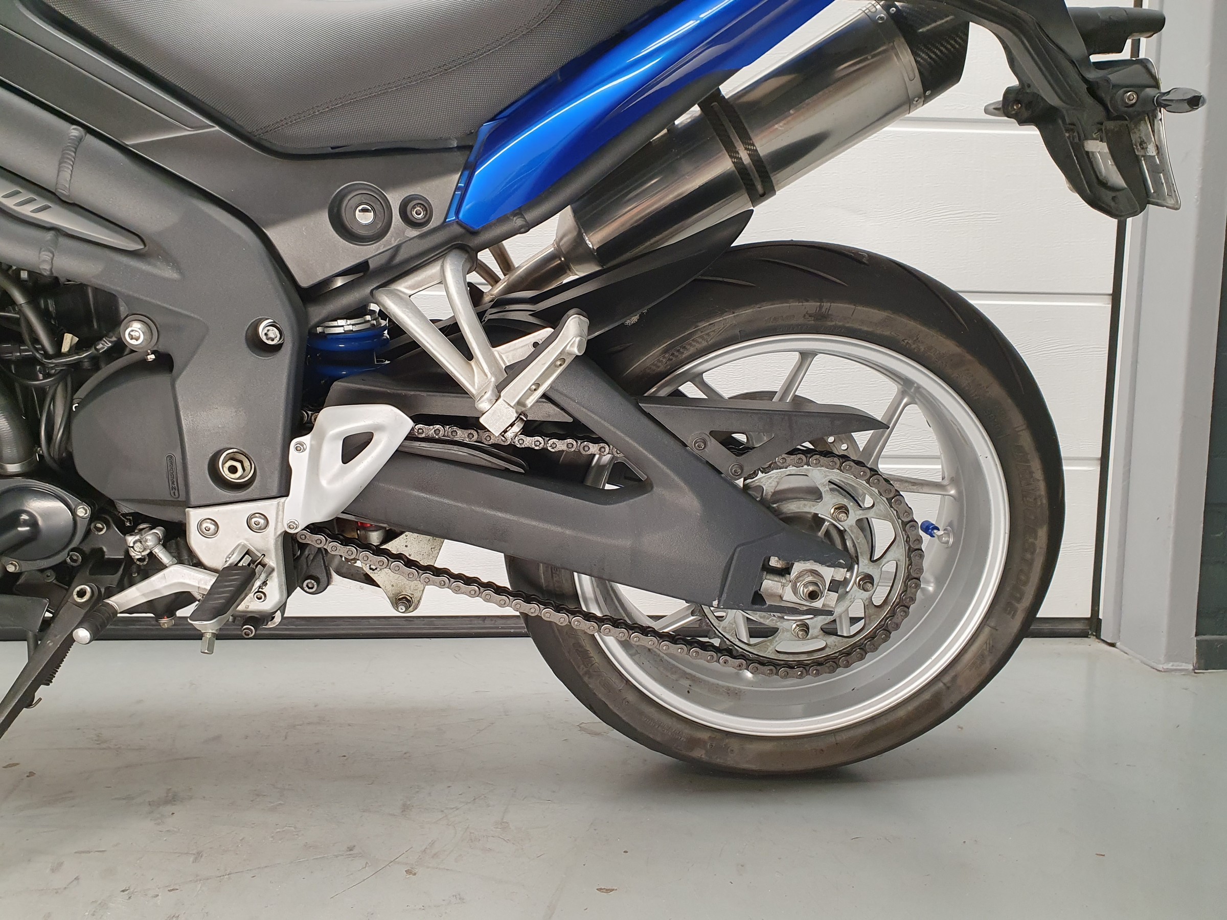 TRIUMPH - TIGER 1050 TRIUMPH TIGER 1050