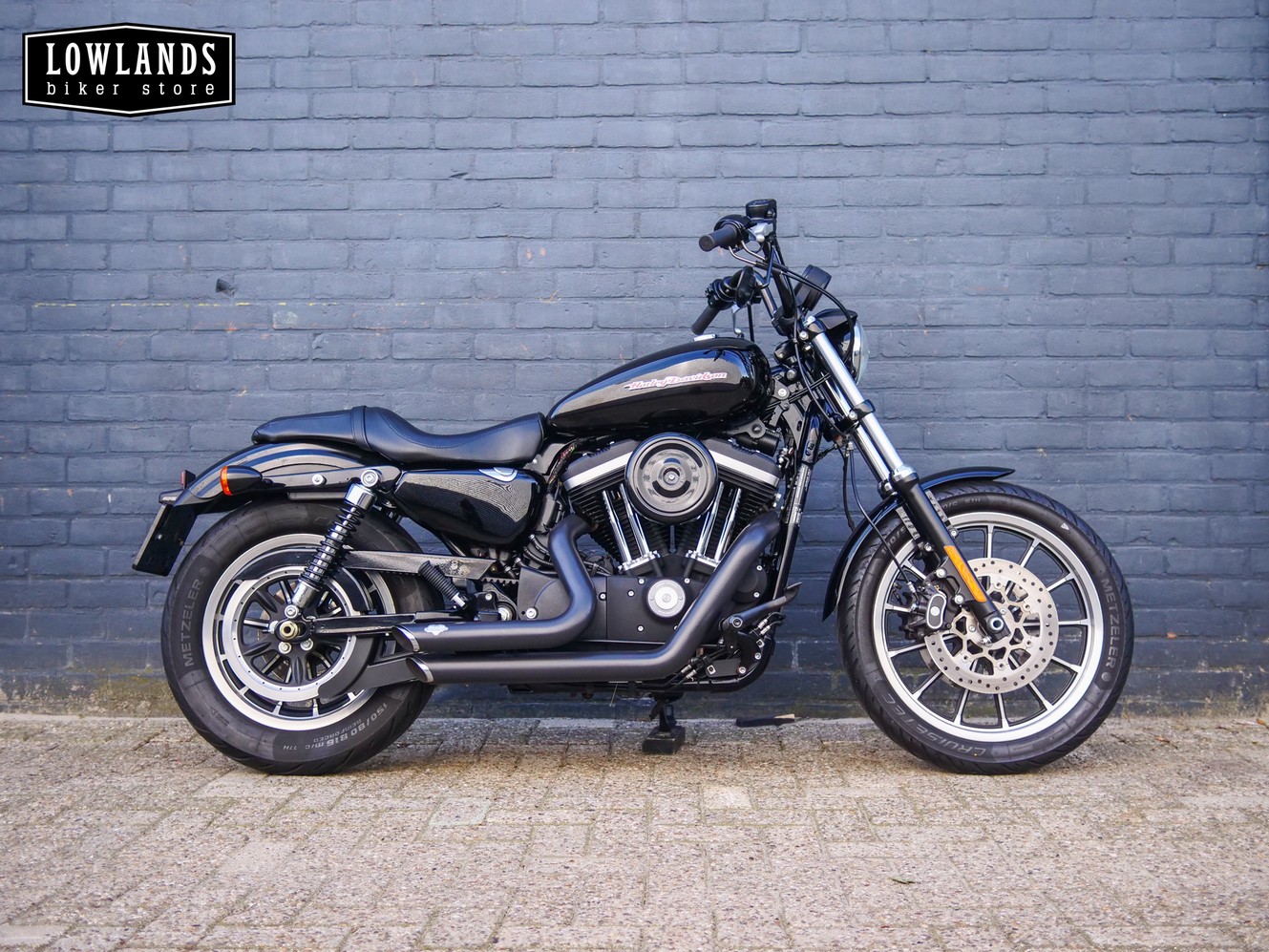 HARLEY-DAVIDSON - Sportster 883 Roadster