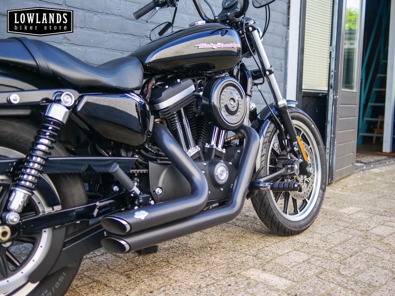 HARLEY-DAVIDSON - Sportster 883 Roadster