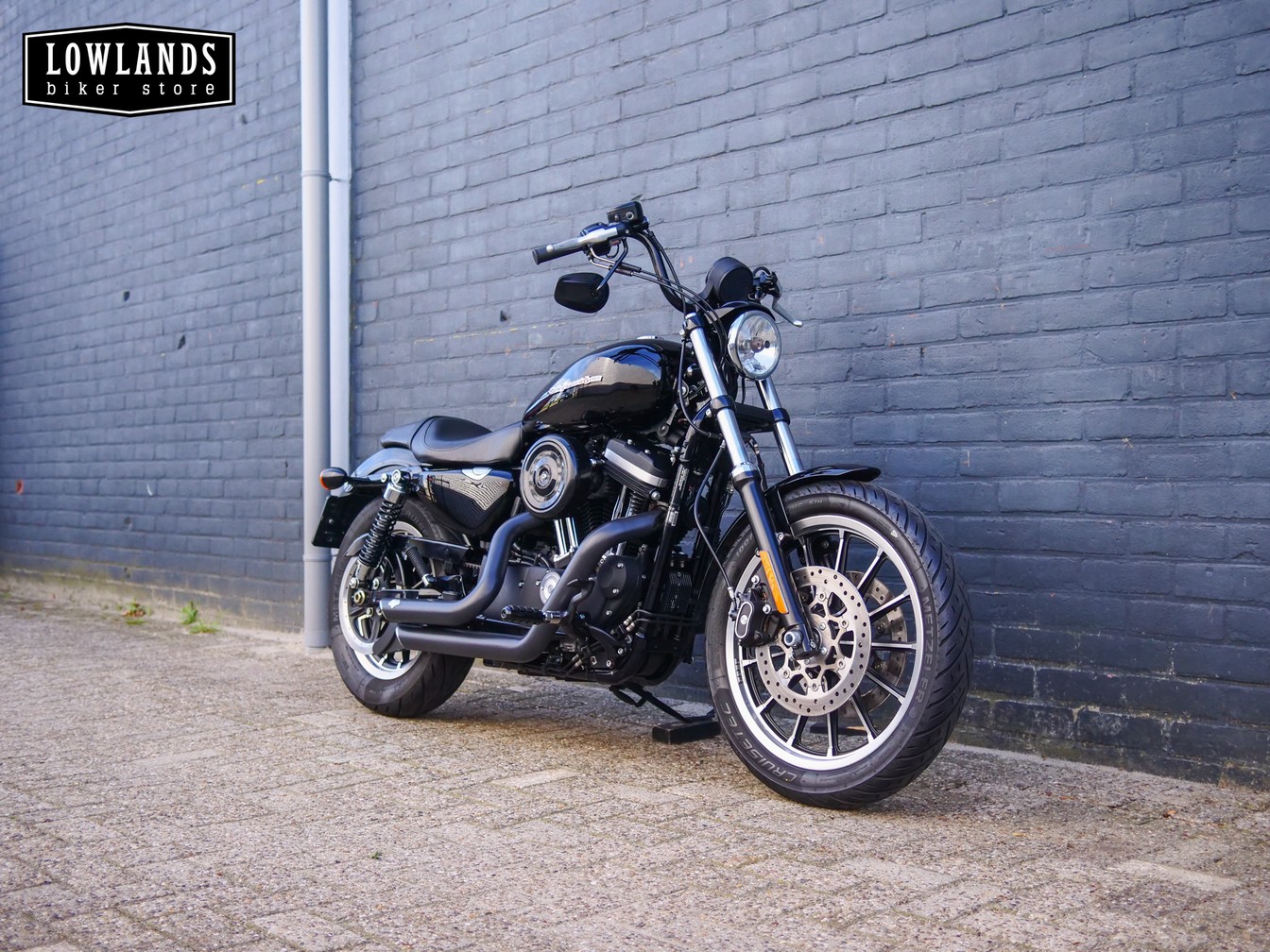 HARLEY-DAVIDSON - Sportster 883 Roadster