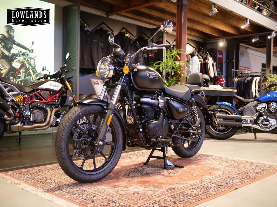ROYAL-ENFIELD - METEOR STELLAR Black