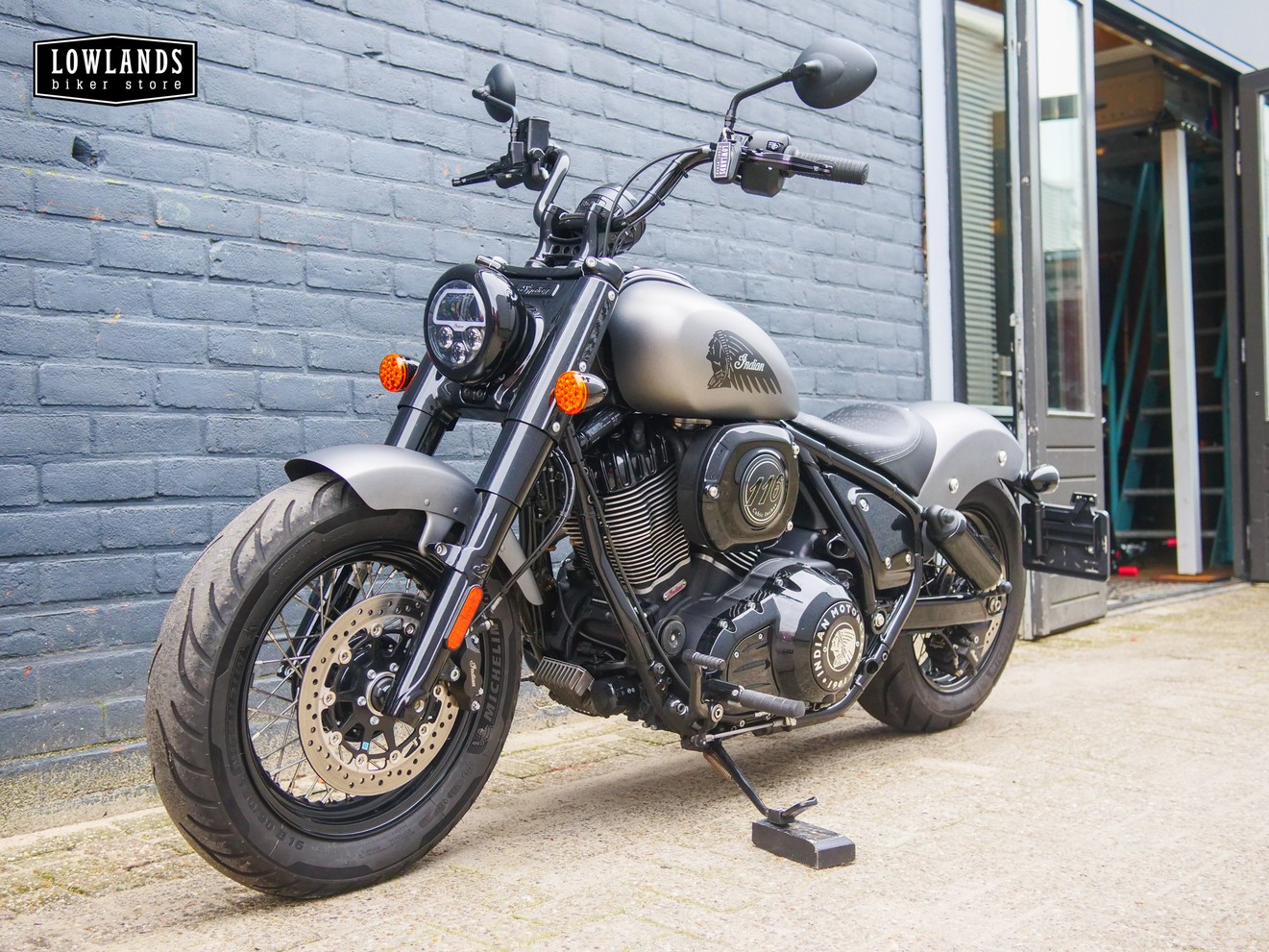 INDIAN - CHIEF BOBBER DARK HORSE TITANI