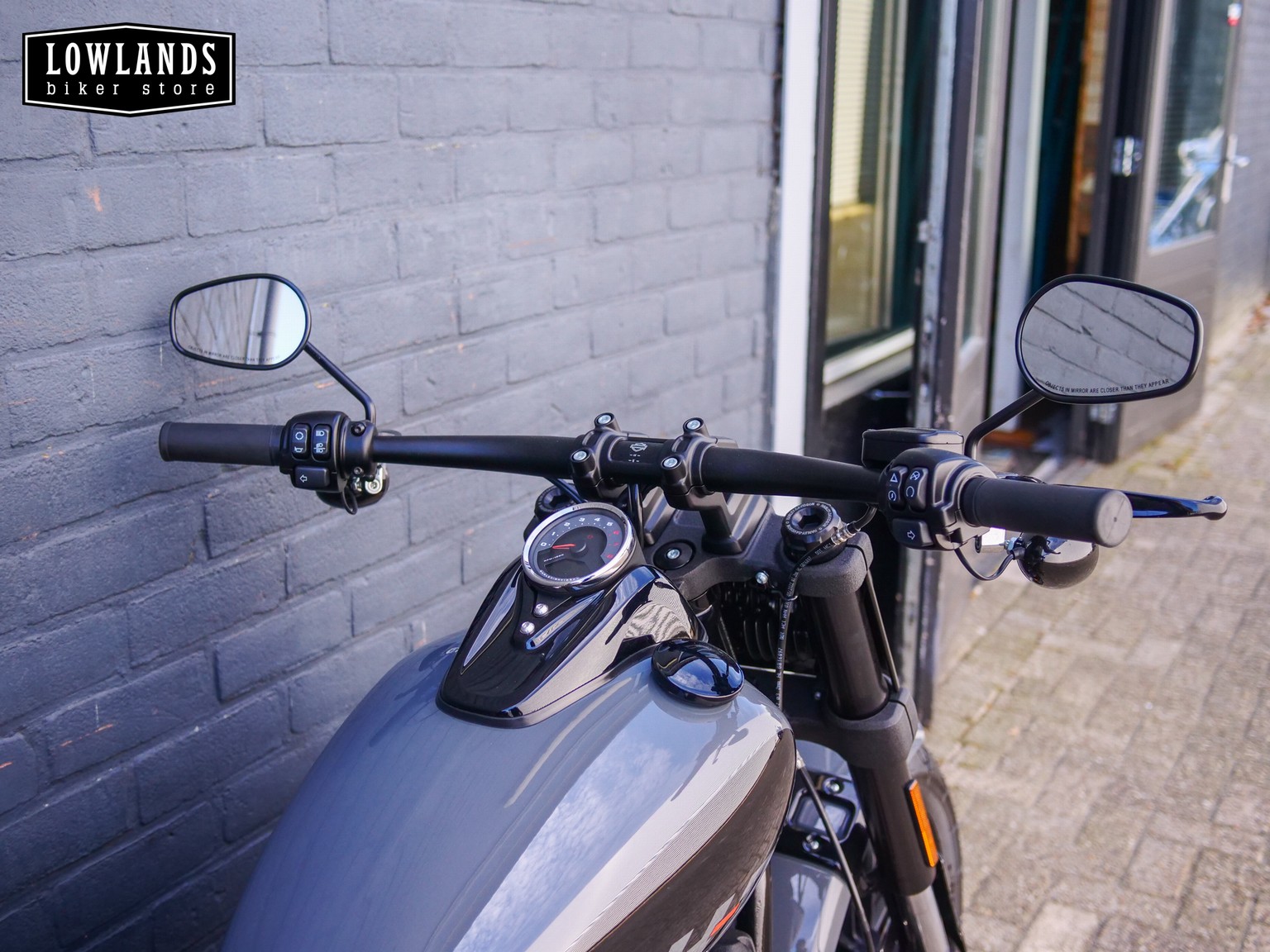 HARLEY-DAVIDSON - FAT BOB
