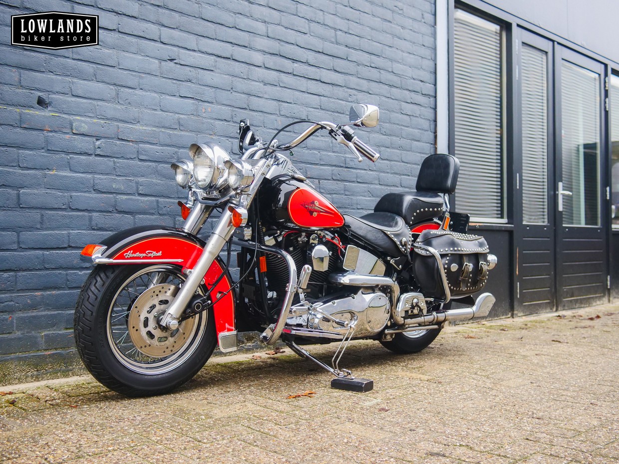 HARLEY-DAVIDSON - FLSTC Softail Heritage Classic