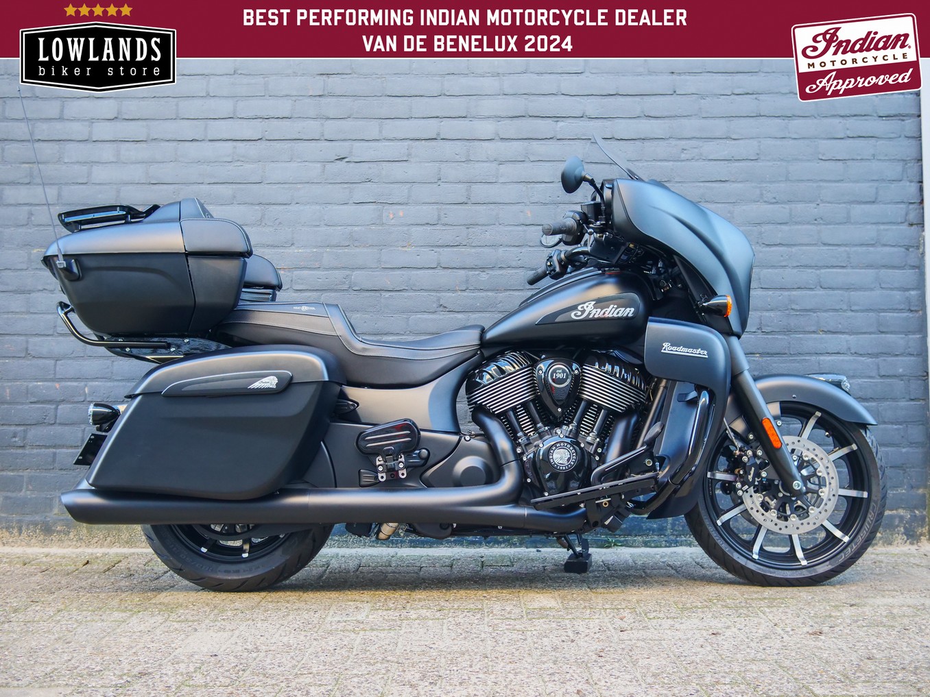 INDIAN - Roadmaster Dark Horse