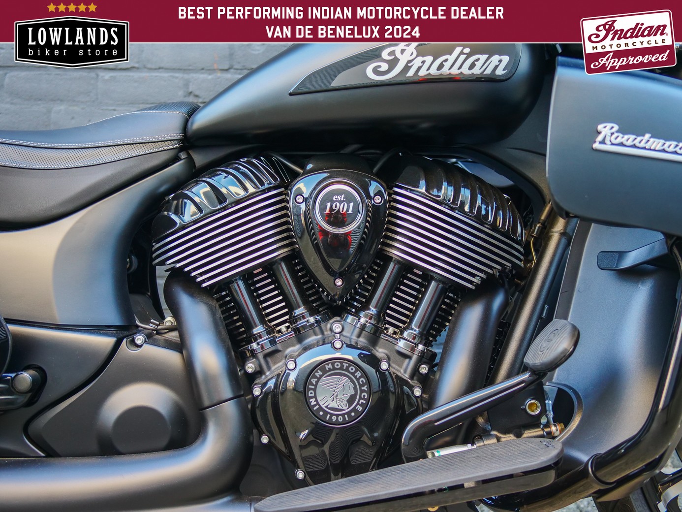 INDIAN - Roadmaster Dark Horse