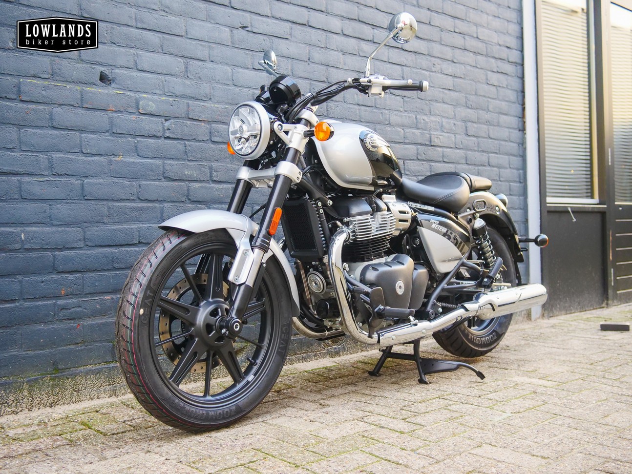 ROYAL-ENFIELD - Super Meteor 650 Interstellar