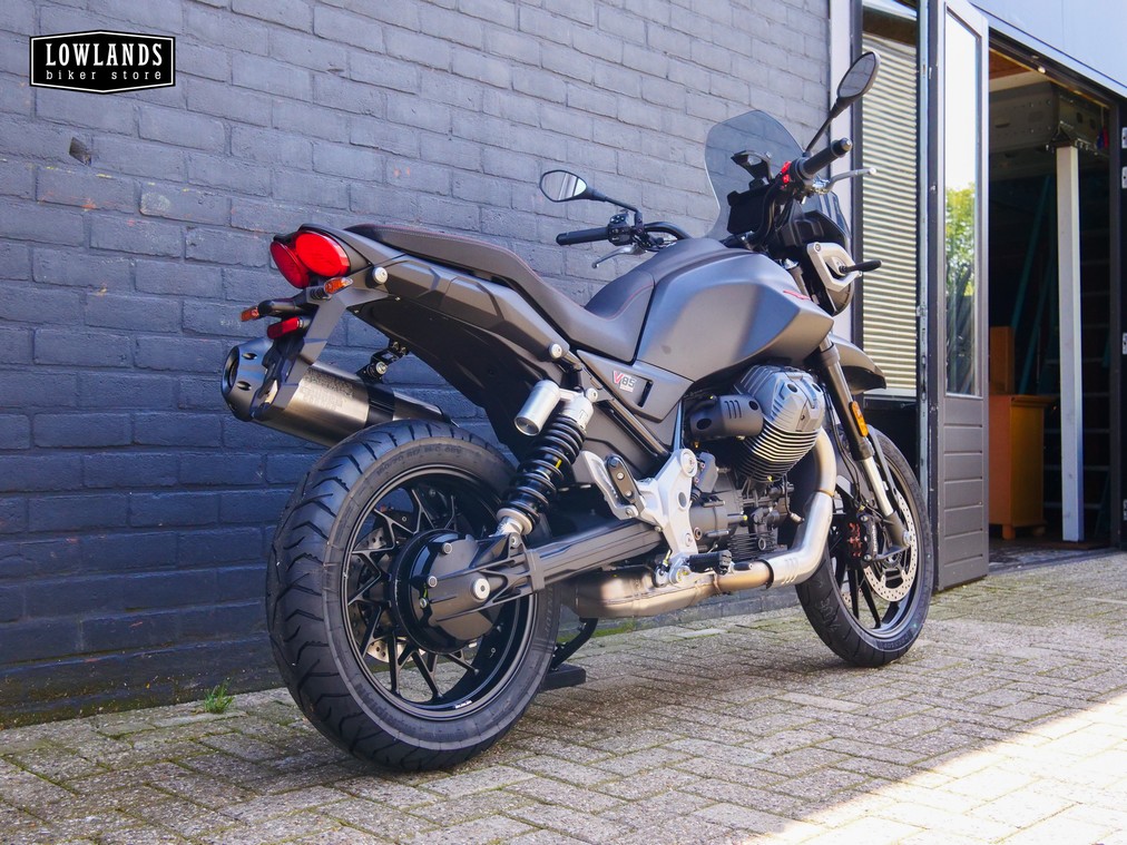MOTO GUZZI - V85 Strada E5+ Nero