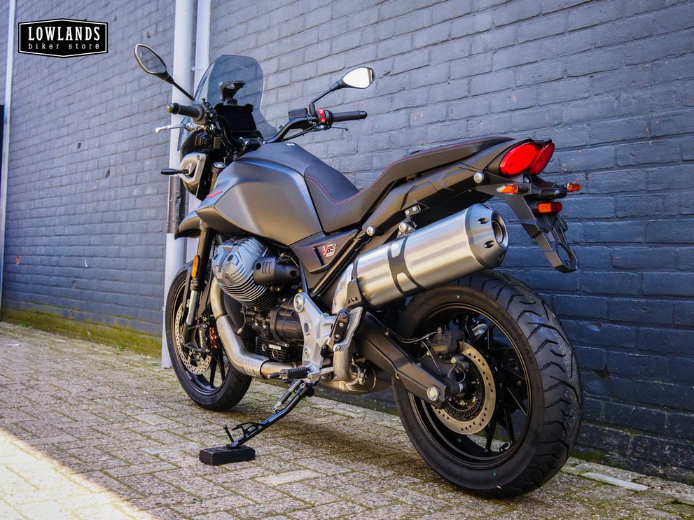 MOTO GUZZI - V85 Strada E5+ Nero