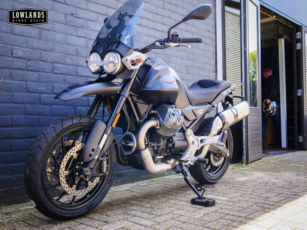 MOTO GUZZI - V85 Strada E5+ Nero