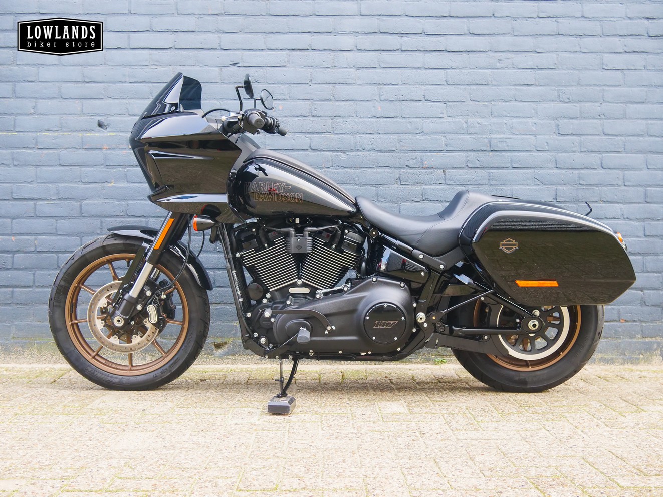 HARLEY-DAVIDSON - 117 FXLRST Lowrider ST