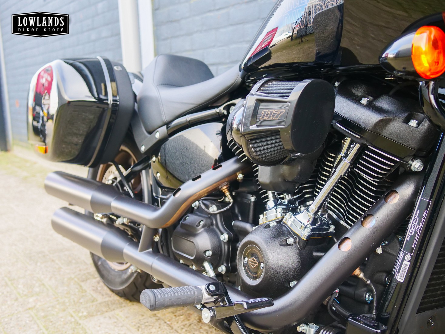 HARLEY-DAVIDSON - 117 FXLRST Lowrider ST