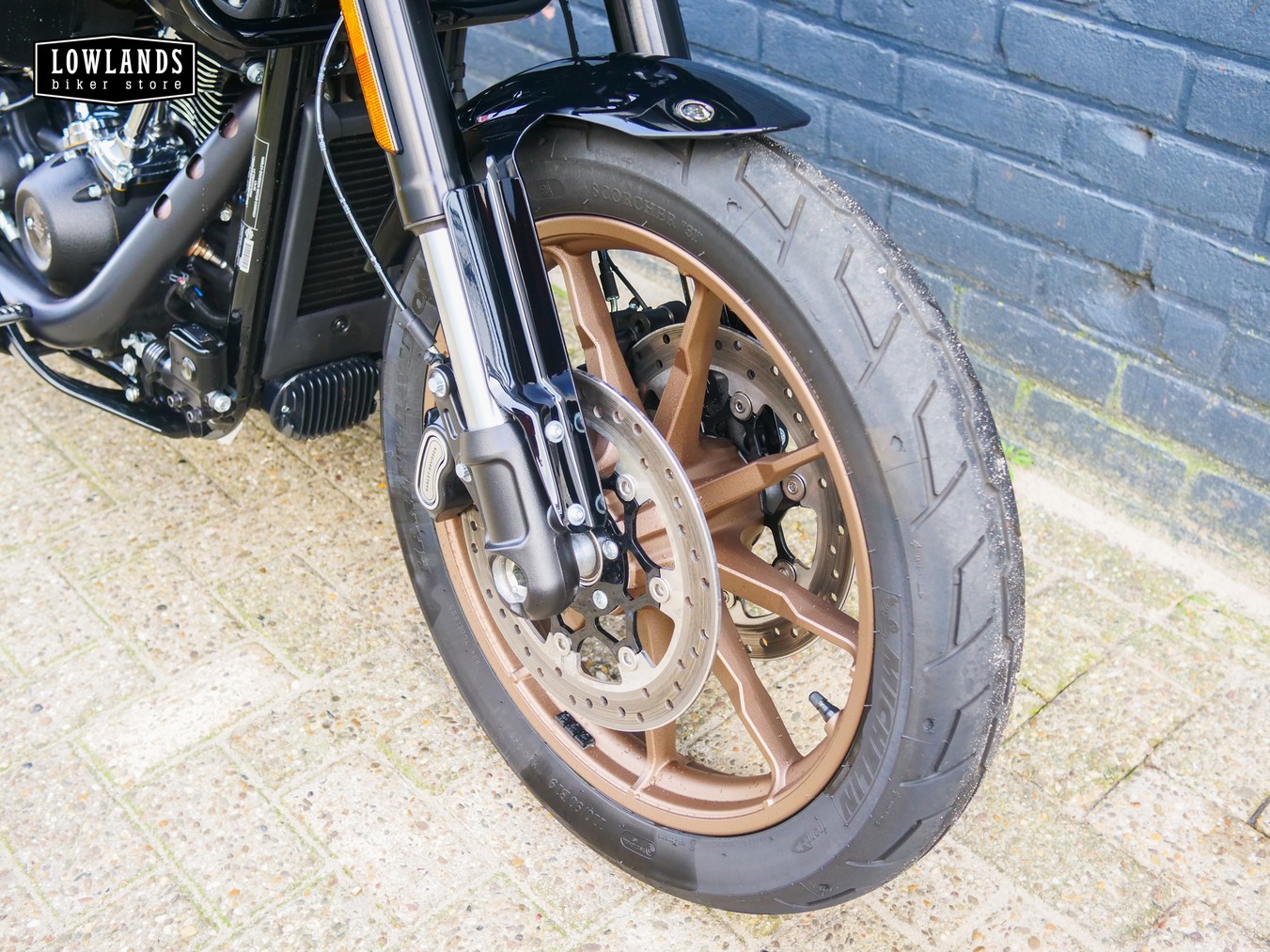 HARLEY-DAVIDSON - 117 FXLRST Lowrider ST