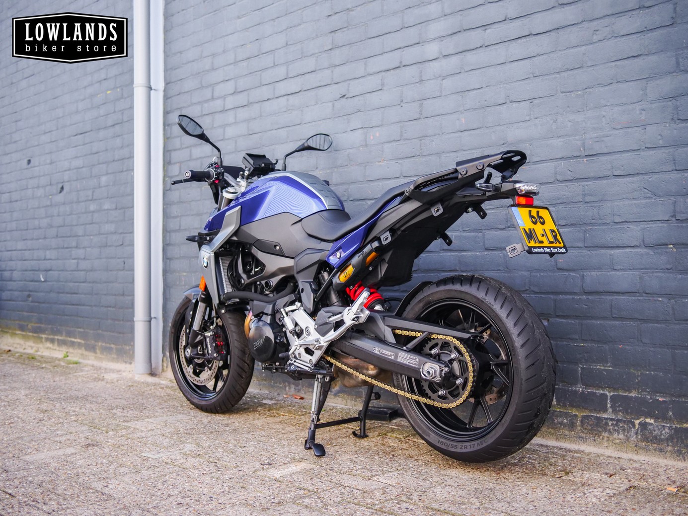 BMW - F 900 R