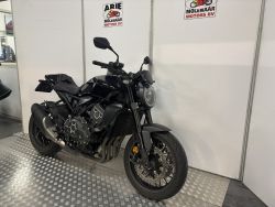 HONDA - CB 1000 R Black Edition