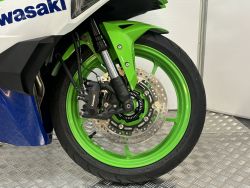 KAWASAKI - Ninja ZX 4 RR