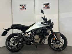 HUSQVARNA - VITPILEN 401