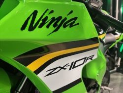 KAWASAKI - Ninja ZX-10R